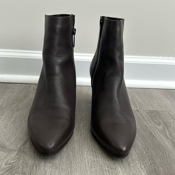 Aquatalia Giana Tumbled Leather Ankle Boots | Size 9 ⚠️ FITS LIKE 8.5 ⚠️ Brown - Picture 5 of 16